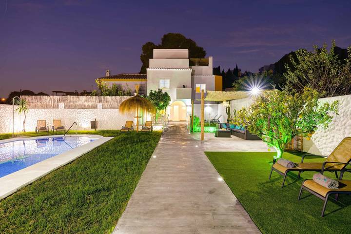 Casa rural para 10 personas, con balcón en Torremolinos - 2