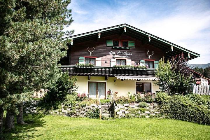 Pension voor 2 personen, with Balkon and Terras as well as Tuin in Gerlos