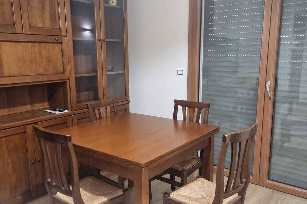 Entire apartment, Queen Home Arena Concert in Casalecchio di Reno, Bologna Province