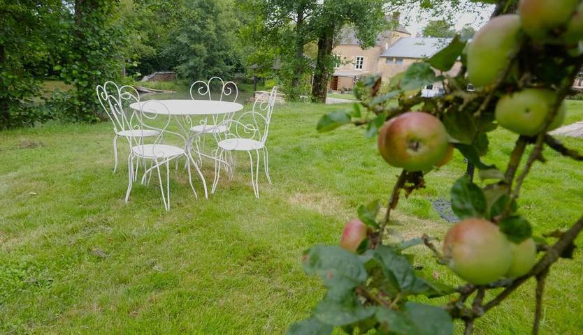 Gîte pour 2 personnes, avec vue ainsi que jardin et vue sur le lac à Warnécourt