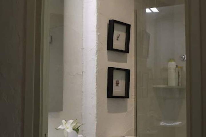Luxurious town house in Javea, with large interior patio, pool and terraces in Jávea, Costa Blanca