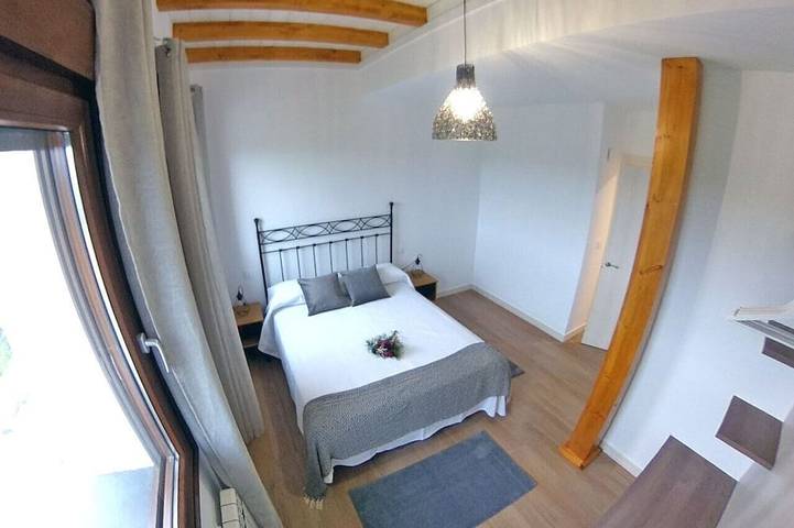 Ganze Wohnung, Pico Rubia, Apartment mit zwei Schlafzimmern, Wohnzimmer, Küche und Bad in Ampuero, Kantabrische Küste