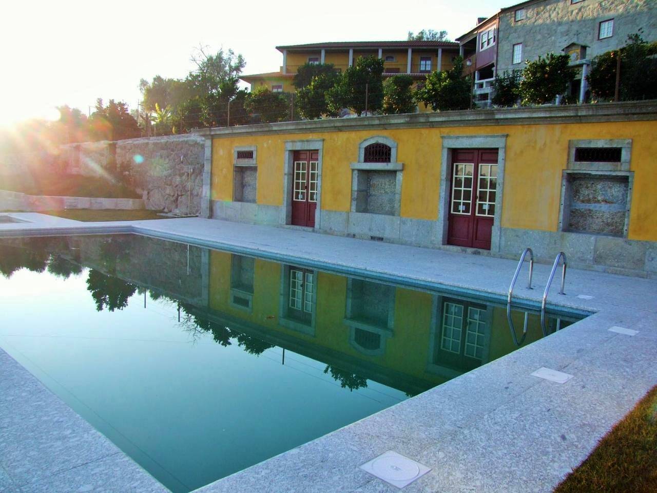 Twin Room with Balcony in Vilela, Seramil e Paredes Secas, Distrito de Braga