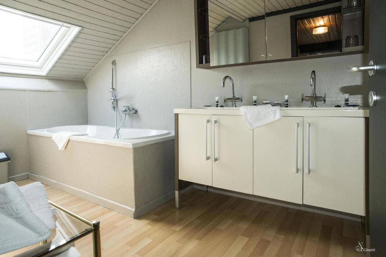 Tropical Hotel in Barvaux-sur-Ourthe, Durbuy