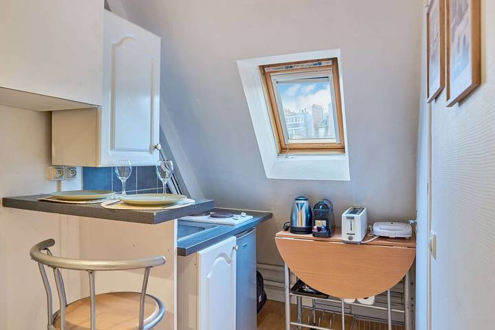 Appartamento intero, Charming Studio Arc de Triomphe Monceau in Parigi, Ile-de-France
