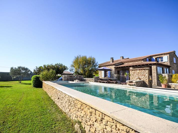 Ferienwohnung für 4 Personen, mit Terrasse und Garten in Vaucluse - 2