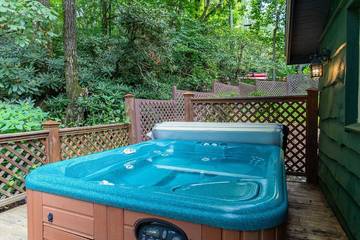 Glamping for 4 Guests in Blowing Rock, Blue Ridge Mountains, Picture 3