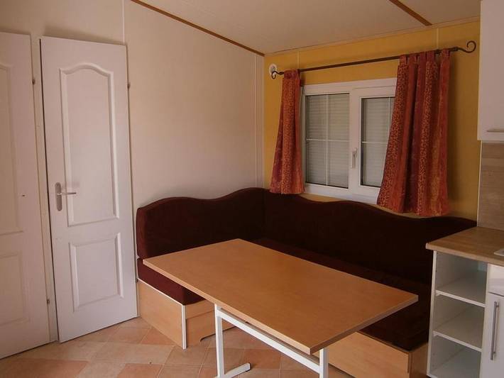 Camping Le Balcon de Chartreuse - Mobilhome 8 personnes - Noisette in Miribel-les-Échelles, Isère