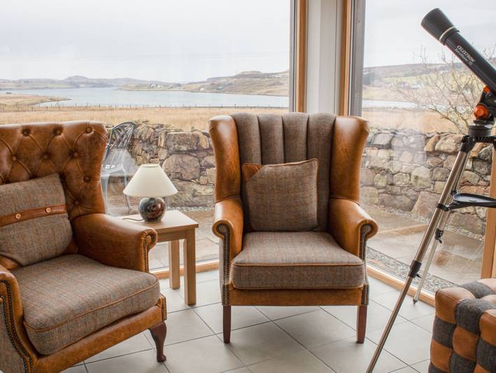 Ferienhaus für 2 Personen, mit Ausblick und Garten sowie Seeblick und Terrasse auf Skye - 2
