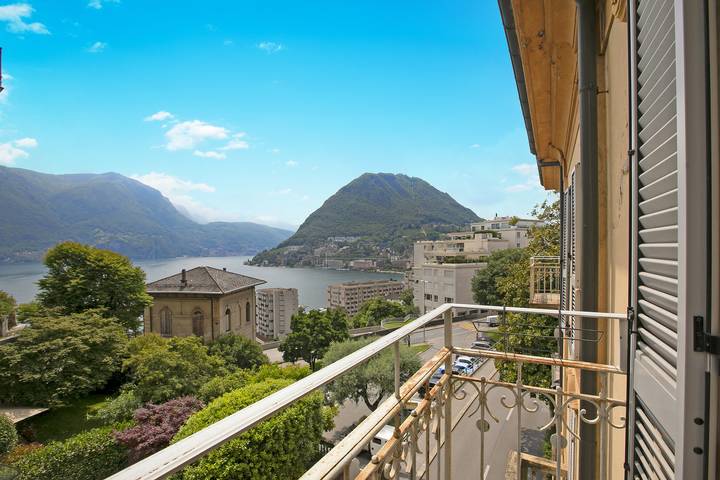 Ferienwohnung für 6 Personen, mit Balkon und Kinderpool sowie Seeblick in Lugano - 2