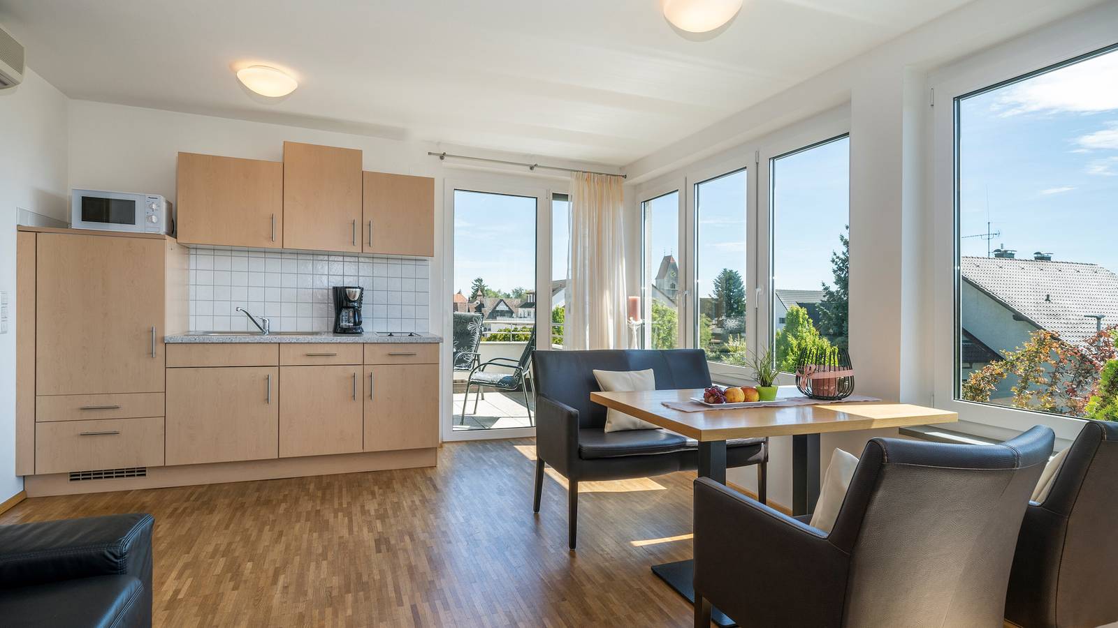 Ganze Wohnung, Ferienwohnung '101' mit Gemeinschaftsgarten, Wi-Fi und Klimaanlage in Hagnau am Bodensee, Region Bodensee-Oberschwaben