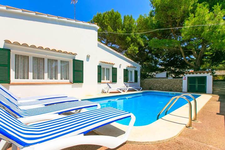 Holiday rental for 6 people, with Ocean view and Terrace as well as Garden in Punta Prima