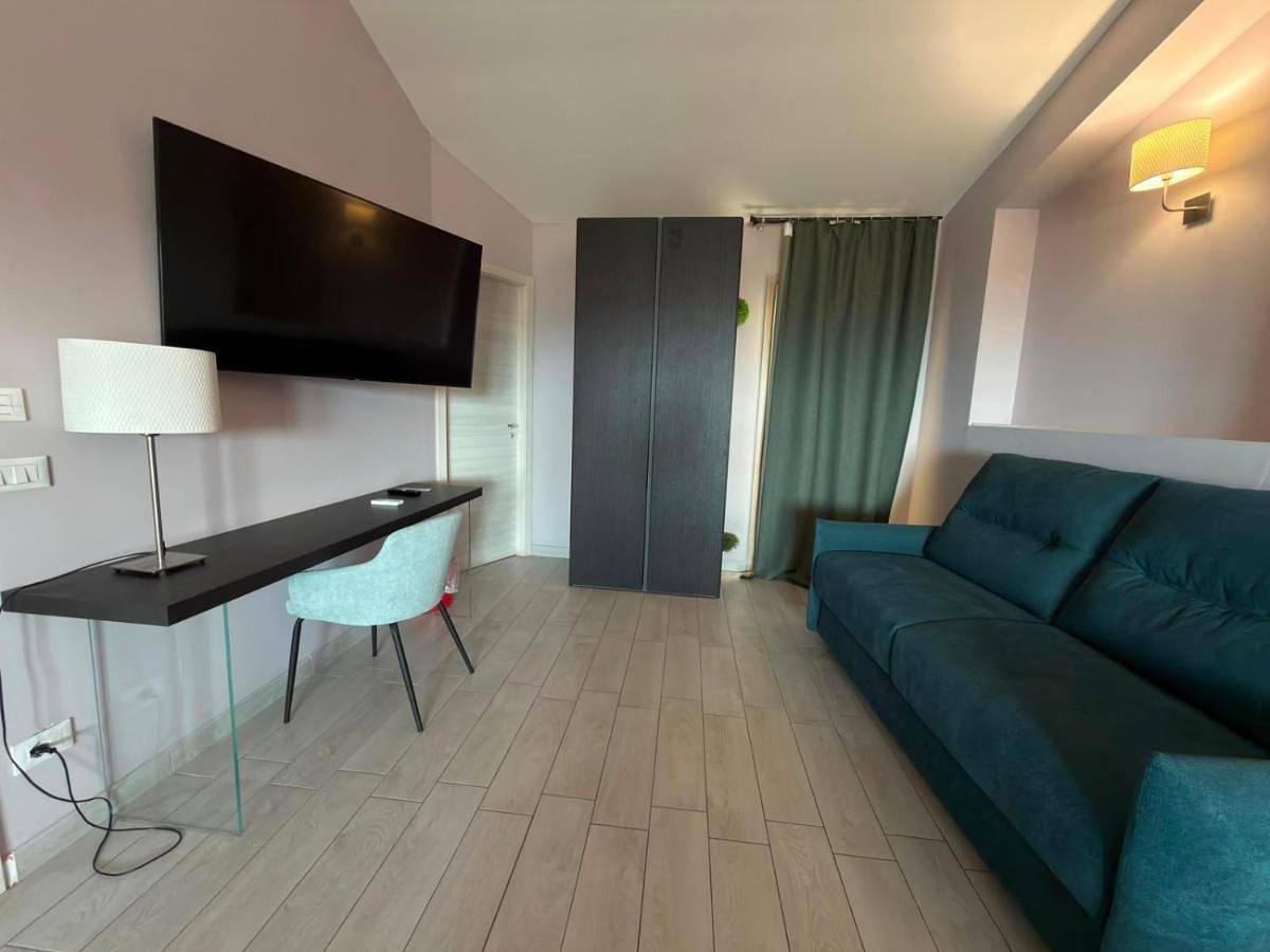 Belvedere Rent Rooms in Campofelice di Roccella, Provincia di Palermo