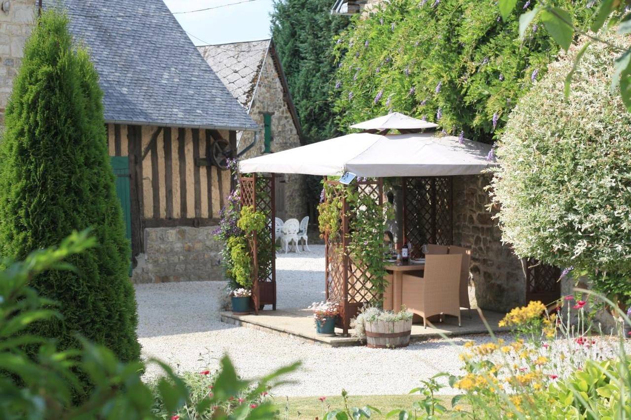 Three-Bedroom House in Barenton, Parc naturel régional Normandie-Maine