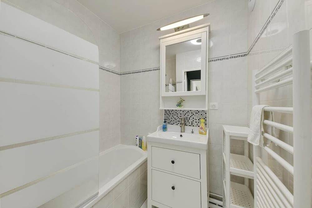 Ganze Wohnung, Chic Apart With Great View of Paris in Saint-Denis, Seine-Saint-Denis