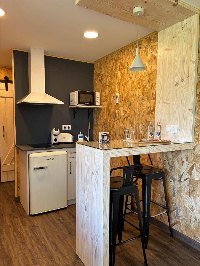Albergue para 4 personas, con Terraza y Jacuzzi además de Jardín y Vistas en Galicia - 3