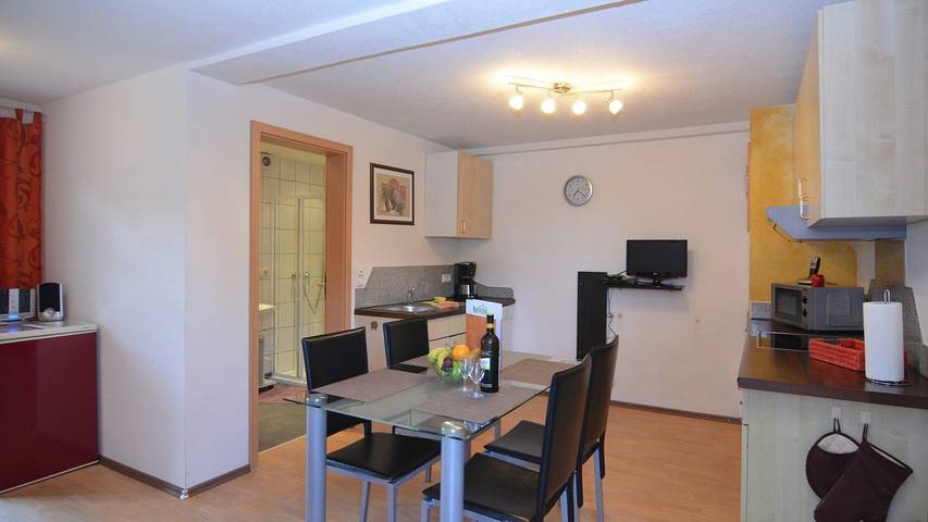 Ferienwohnung für 5 Personen, mit Garten in Lechbruck am See - 2