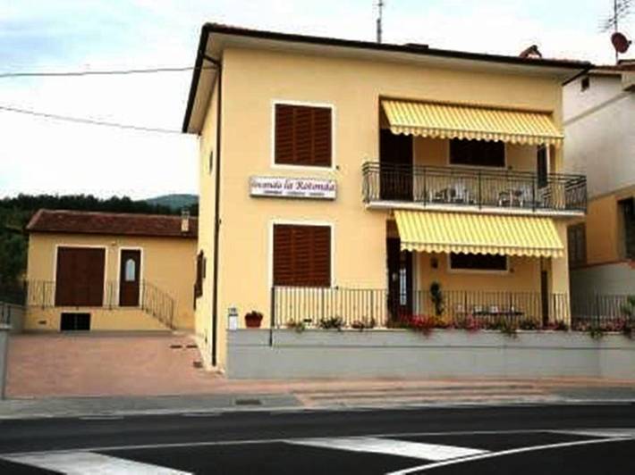 Maison d’hôte pour 2 personnes, avec Terrasse et Vue à Montale