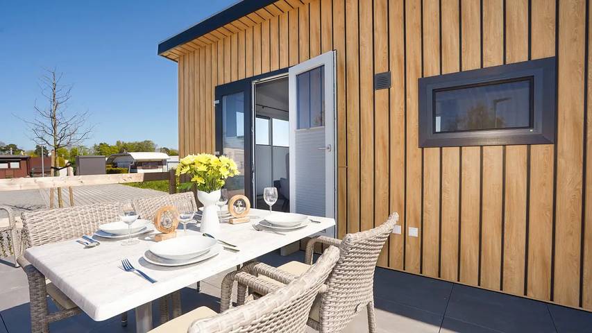 Bungalow für 4 Personen, mit Terrasse in Lensterstrand
