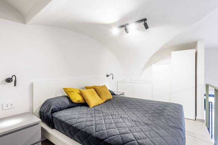 Appartamento intero, GuestHost - Central and Bright Apartment Catania in Catania, Catania e dintorni