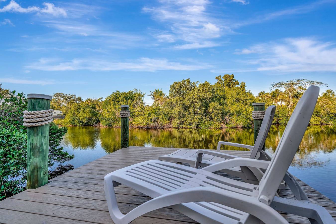 Hot Tub Sleeps 10 Park Your Boat Trailer in Manatee County