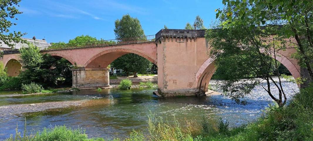 Location de vacances pour 4 personnes à Saint-Côme-d'Olt - 2