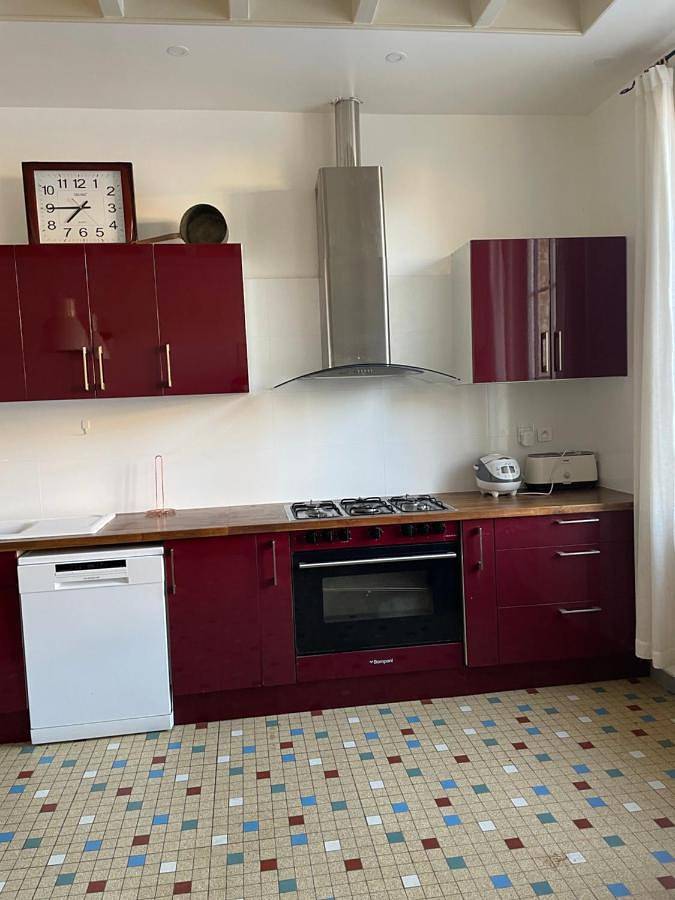 Location de vacances pour 6 personnes, avec piscine ainsi que terrasse et vue à Saint-Philippe-d'Aiguille - 3