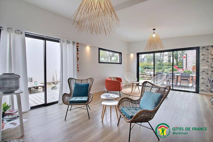 Chalet pour 8 personnes, avec terrasse ainsi que sauna et jardin en Bretagne - 4