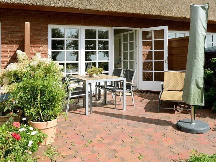 Ferienhaus für 4 Personen, mit Terrasse und Garten in Witsum