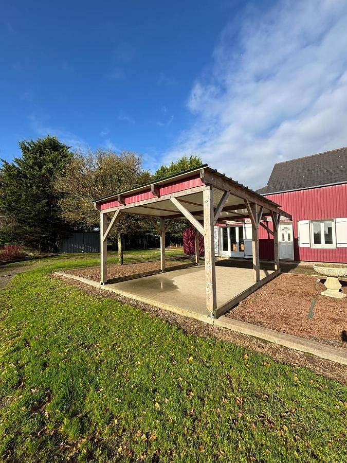 One-Bedroom House in Bouchamps-lès-Craon, Mayenne