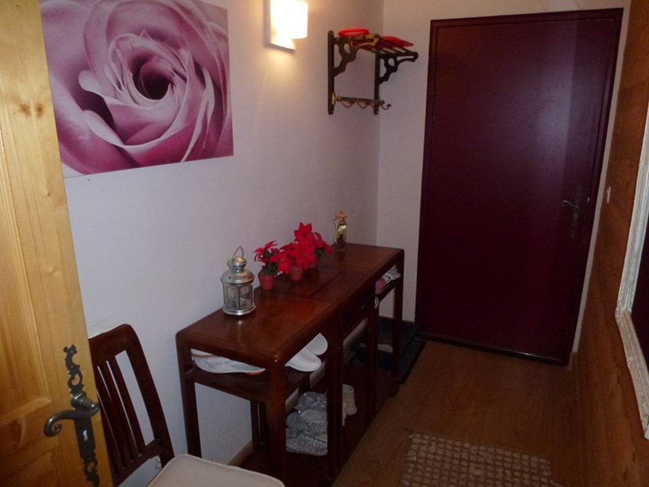Appartement entier, Appartement chaleureux 76m², ski aux pieds, 6 couchages, balcon plein sud, Wifi, garage privé in Isola 2000, Isola