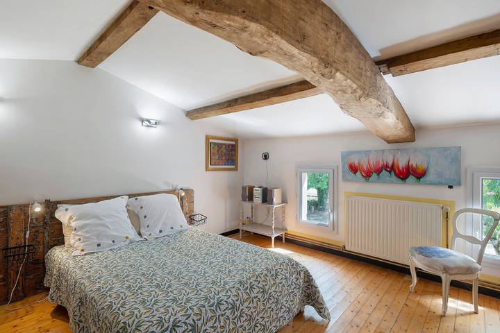 Gîte de Bossuet – Wi-Fi, Jardin et Climatisation près de Bordeaux et de la côte Atlantique in Saint-Denis-de-Pile, Région de Libourne