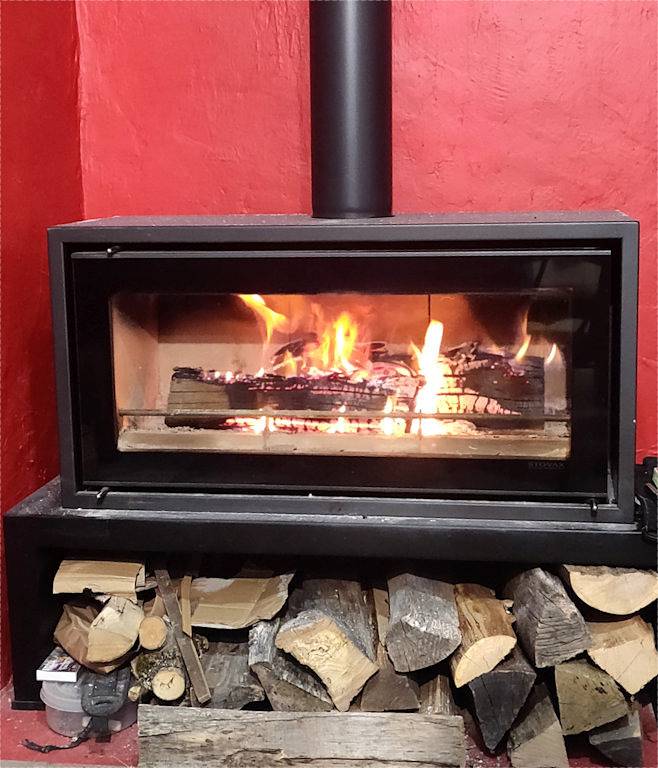 Gîte pour 8 personnes, avec terrasse et jardin, animaux acceptés dans le Puy-de-Dôme - 3