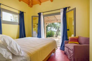 Villa for 2 Guests in Kefalonia, Greece, Picture 2