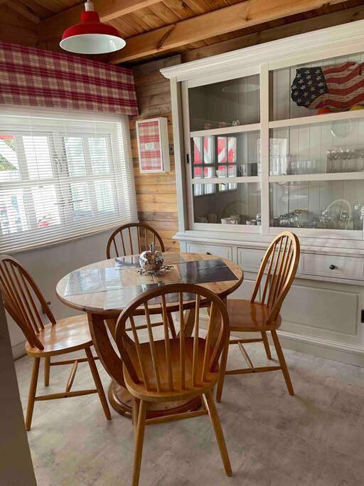Gîte pour 4 personnes, avec terrasse ainsi que jardin et jacuzzi à Pissos - 3