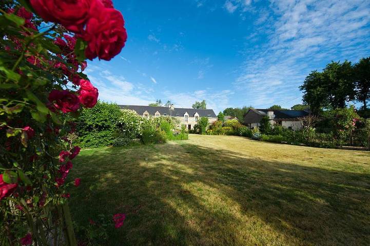 Location de vacances pour 4 personnes, avec jardin et piscine à Néant-sur-Yvel - 4