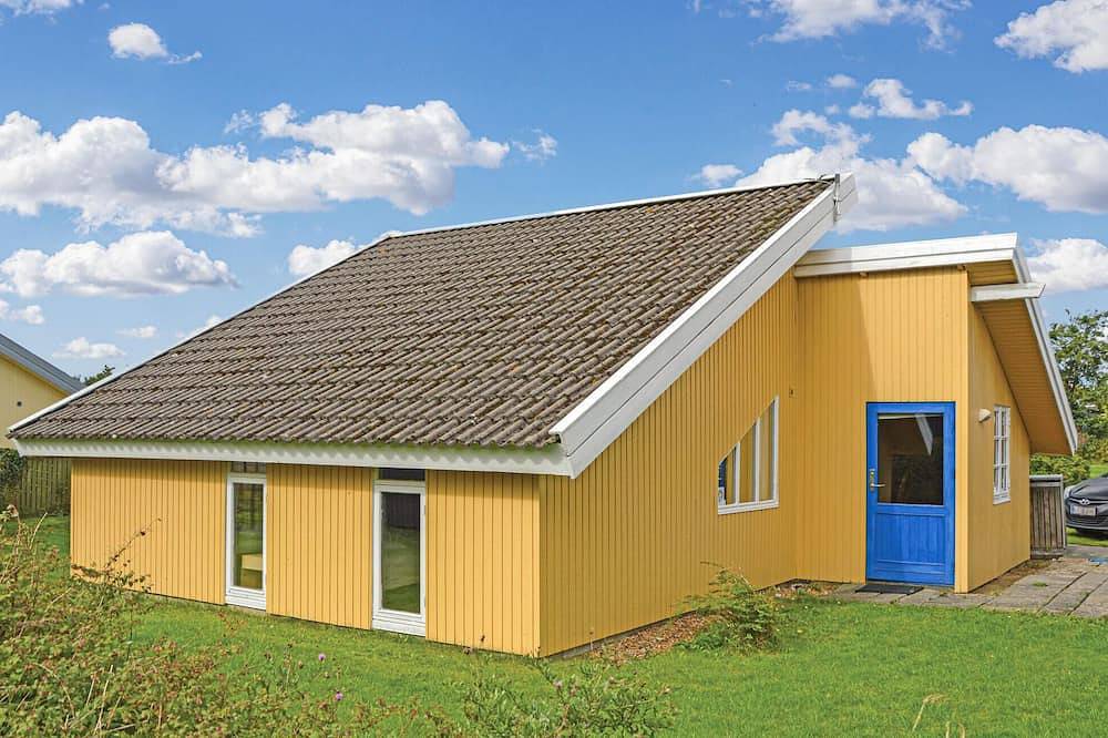 Gemütliches Haus in Hemmet mit Küche in Bork Havn, Ringkøbing Fjord