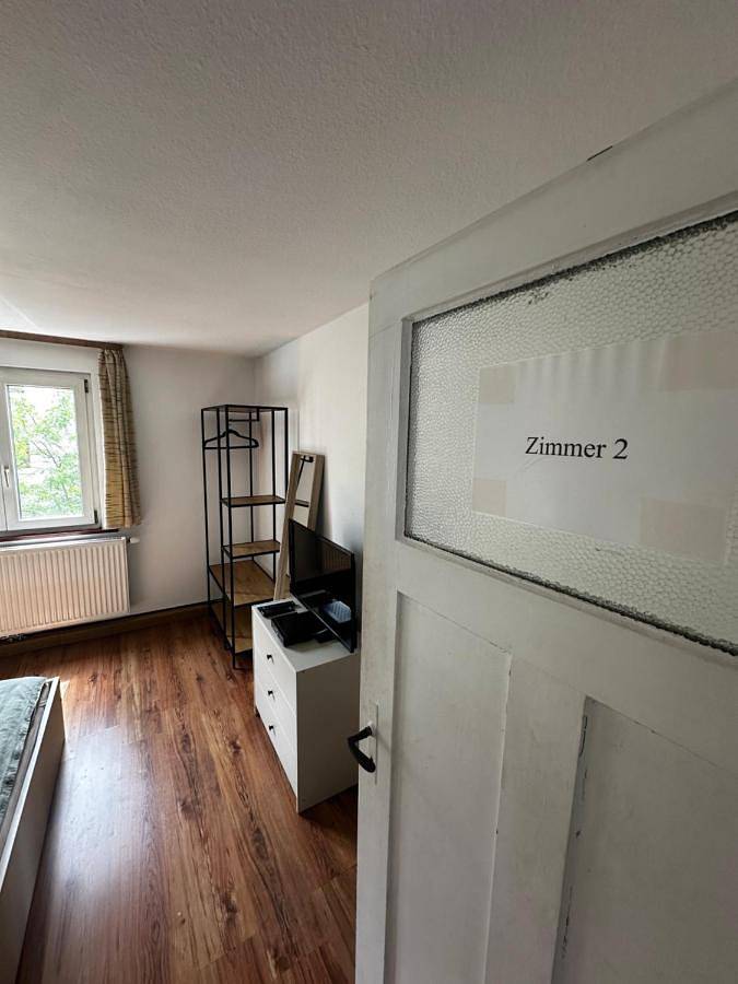 Appartement de vacances entier, Twin Room with Shared Bathroom in Heilbronn, Kraichgau