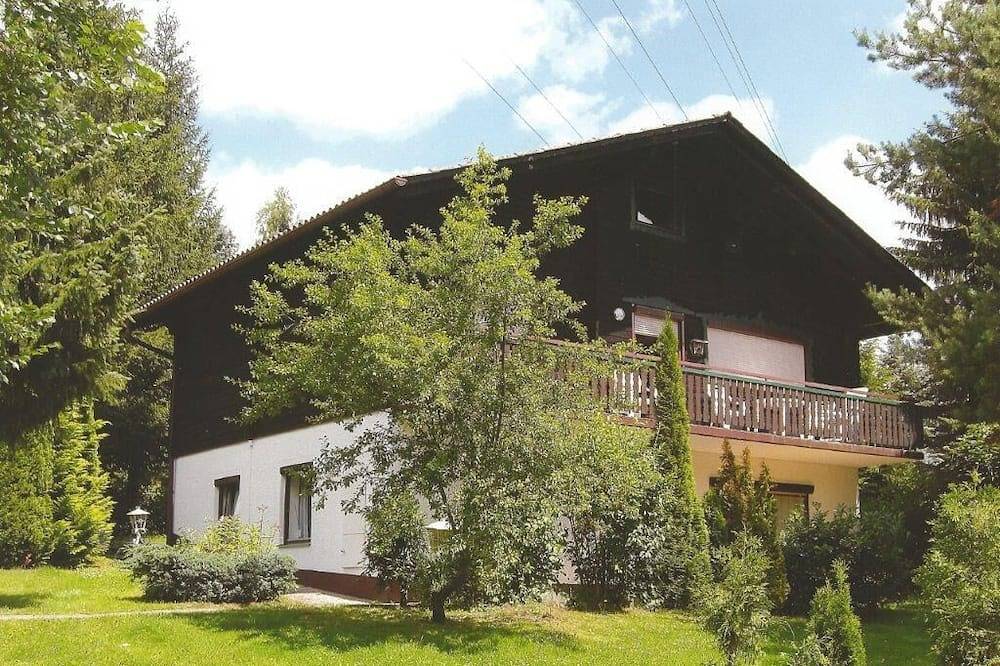 Ganze Wohnung, Gemütliche Ferienwohnung im Feriendorf am Hohen Bogen. in Kummersdorf (Arrach), Arrach