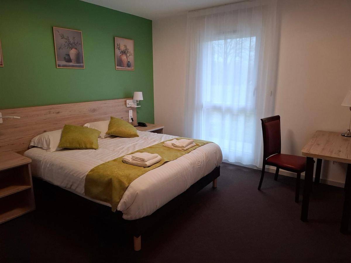 Double Room in Montaigu-Vendée, Vallée de la Loire