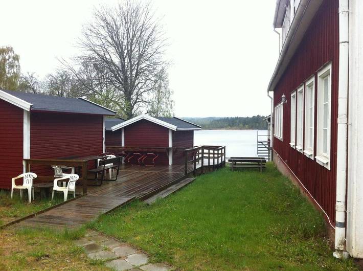 Hostel für 3 Personen, mit Terrasse und Garten sowie Sauna und Seeblick in Ödeshög