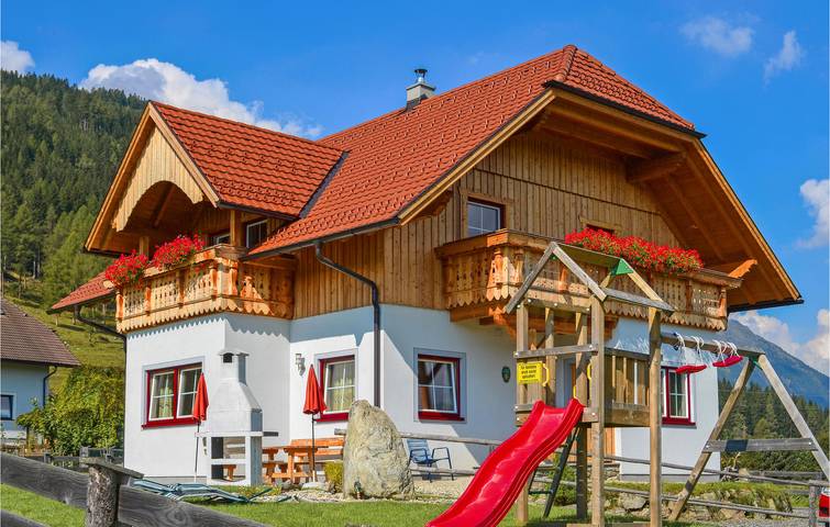 Ferienhaus für 10 Personen, mit Terrasse und Garten sowie Sauna in Weißpriach