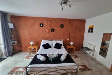 Gîte pour 2 personnes, animaux acceptés à Louzignac