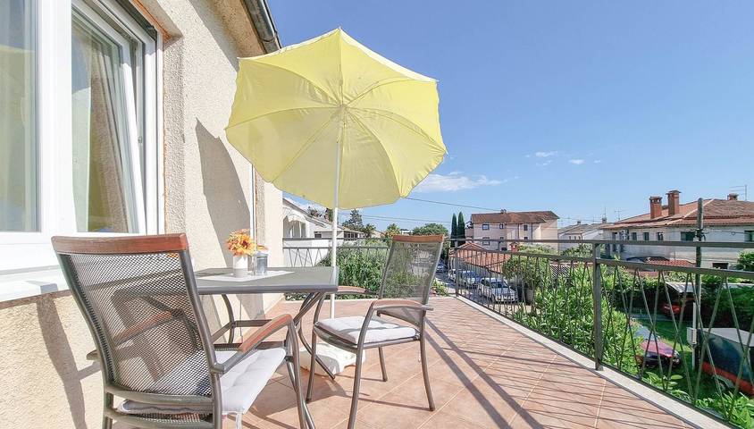 Vakantieappartement voor 2 personen, met tuin en balkon, kindvriendelijk in Novigrad