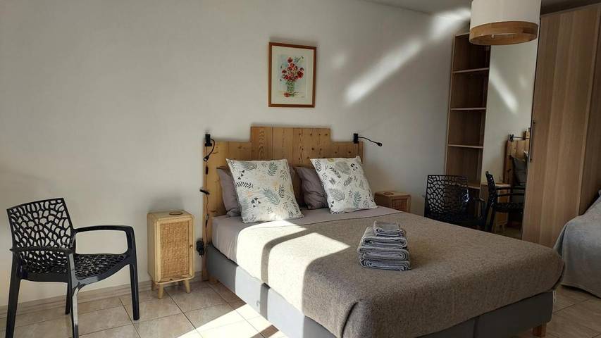 Location de vacances pour 14 personnes, avec piscine ainsi que jardin et vue à Mormoiron - 4