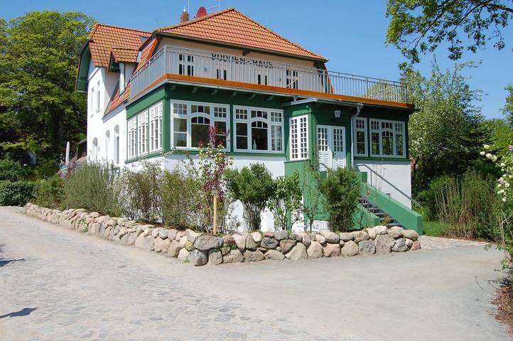 Ferienwohnung für 2 Personen, mit Balkon und Sauna in Ahrenshoop