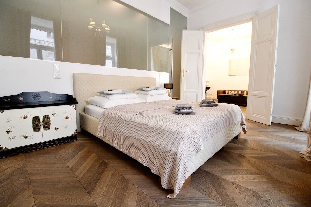 Appartement entier, Stunning 7th District Apt. Balcony and Fireplace in Vienne (Autriche), Wienerwald