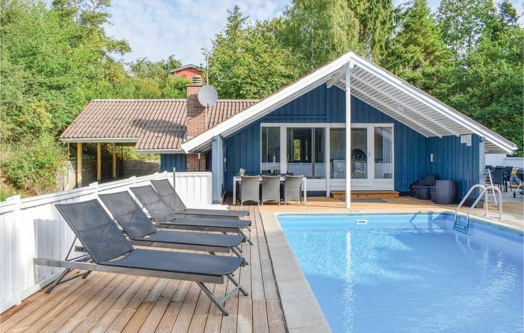 Ferienhaus für 8 Personen mit Whirlpool in Knebel, Süddjursland