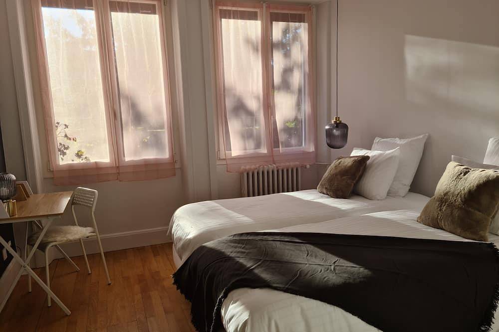 House*** 4/6 p \"Lumière\", air-conditioned with garden in Lons-le-Saunier, Jura
