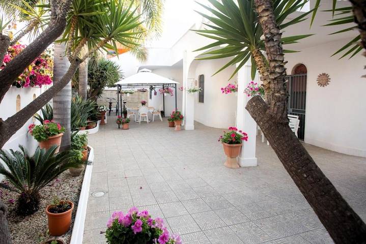 Location de vacances pour 3 personnes, avec jardin dans Casalabate